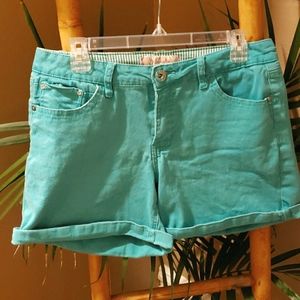 Royalty For Me  green Women's Shorts